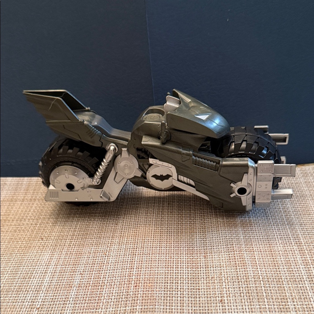 Spin Master DC Comics Batman Adventures Batcycle